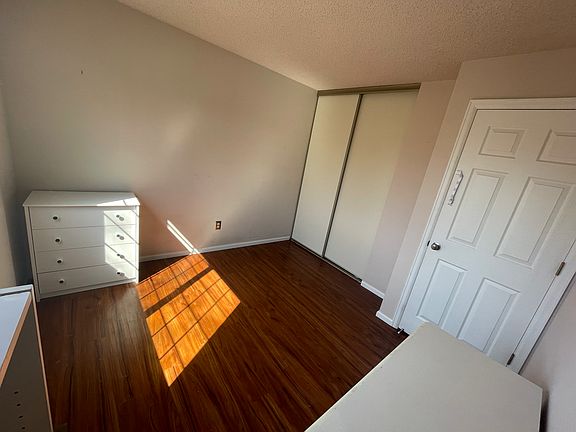 3rd image of 1924 Rice St