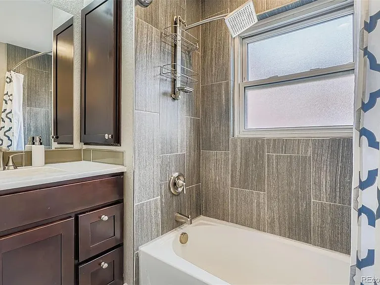 3070 Ash St — Photo 20