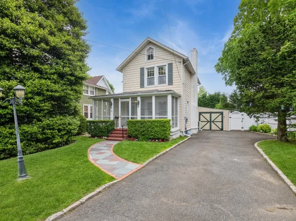 96 Carman Avenue, Woodmere, NY 11598