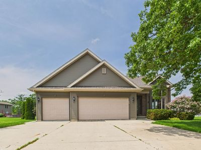 N6464 Canterbury Dr, Fond Du Lac, WI, 54937