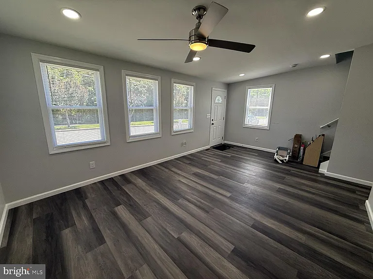 383 Johnson Ave — Photo 24
