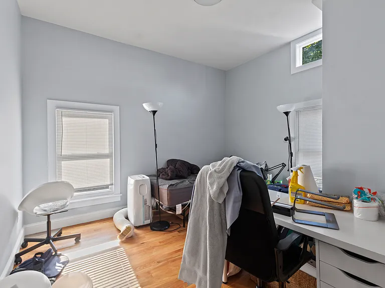 20 Pearl St #2 — Photo 12