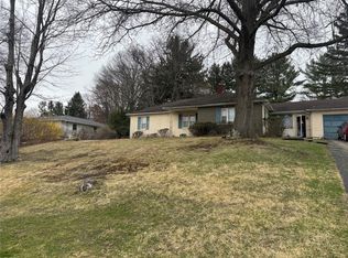 604 Lowell Dr, Endwell, NY 13760