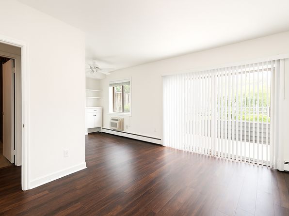 4465 Macarthur Blvd NW #200