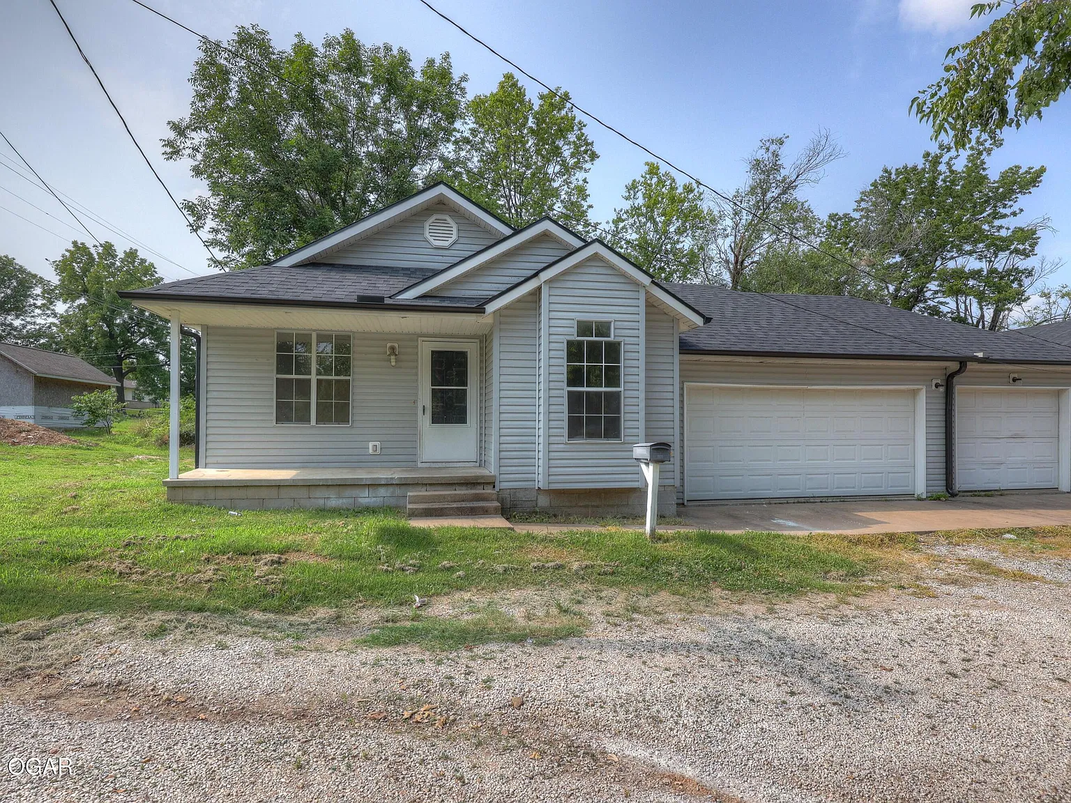 3 bed, 2.0 bath, 1200 sqft, $1,295 — Photo 1