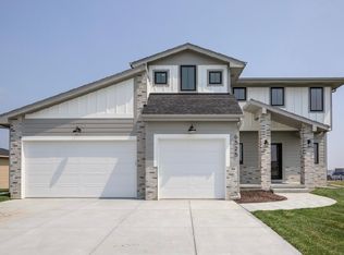 6525 S 208th Ave, Elkhorn, NE 68022