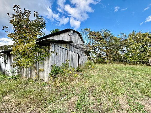3rd image of 255 Burley Ln
