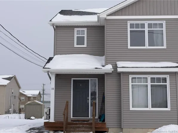 16 Brooklyn St, Moncton, NB E1A 7E8
