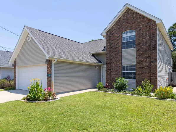 447 Sandy Ridge Cir, Mary Esther, FL 32569