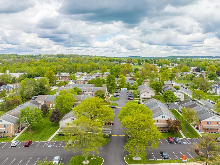 Pottsgrove Townhomes — Photo 25
