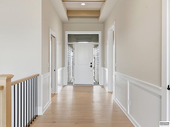 4th image of 4807 N 192nd Avenue Cir
