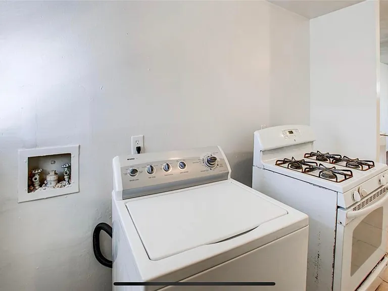 3703 Seabrook St #3 — Photo 7