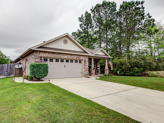 3rd image of 14016 Fox Hill Dr
