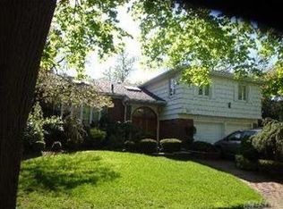 817 Caldwell Ave, Valley Stream, NY