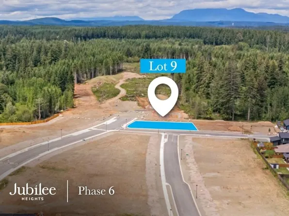 808 Beaver Creek Blvd, Campbell River, BC V9H 0G4