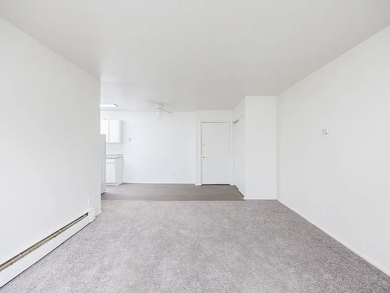 Cedar Creek Apartments — Photo 7