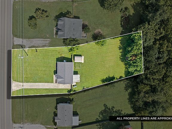 2nd image of 250 Hugh Hunter Rd
