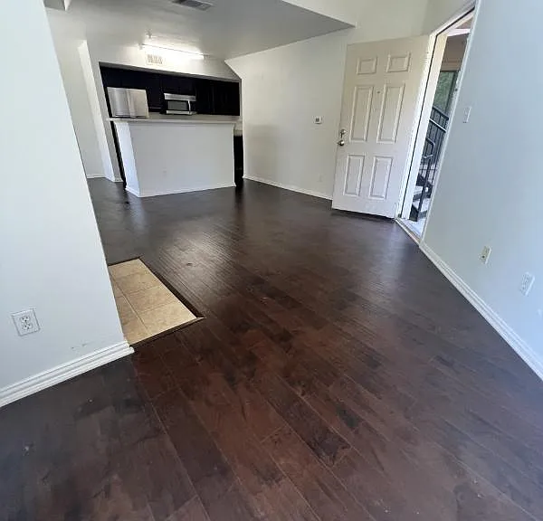9817 Walnut St #210 — Photo 61