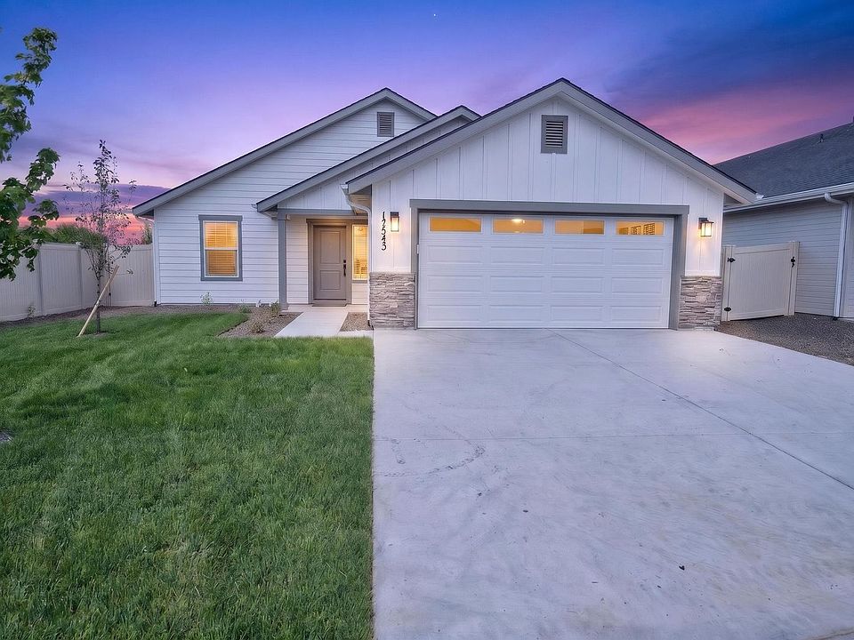 1st image of 17543 Colter Ridge Ave