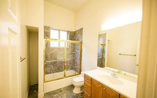 910 Alvarado Rd — Photo 17