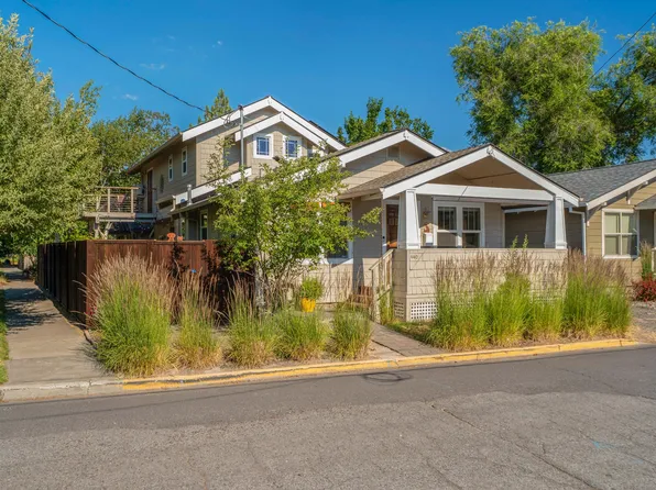 440 NW Riverfront St, Bend, OR 97703