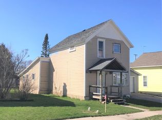 210 N D St, Cheboygan, MI 49721