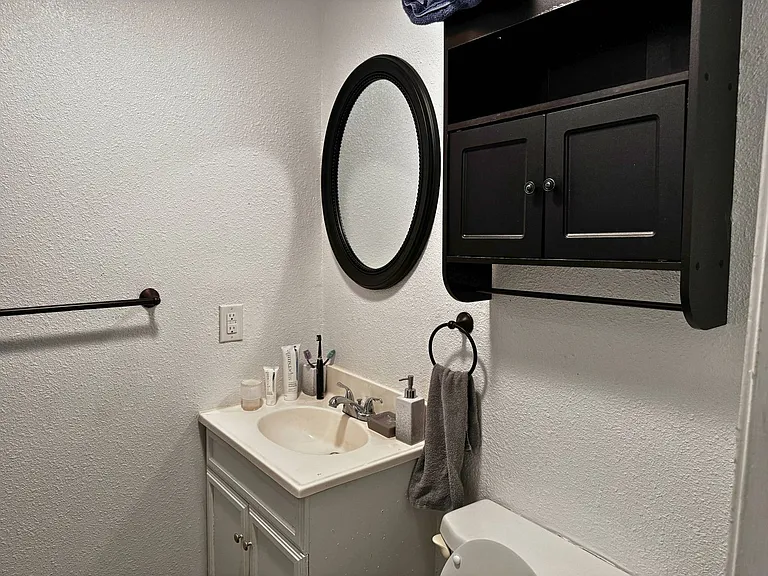 1609 Sunnyside Ln — Photo 22