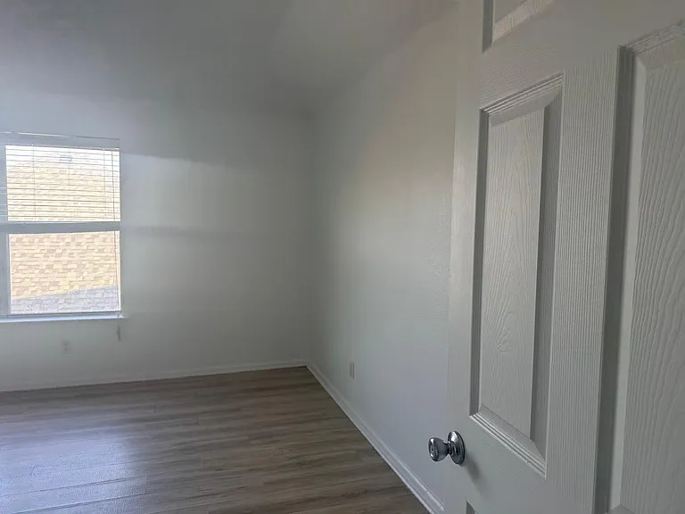 101 Cliffbrook Dr — Photo 23