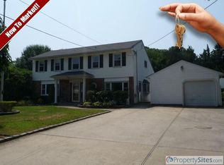 22 Block Blvd, Port Jefferson Station, NY 11776