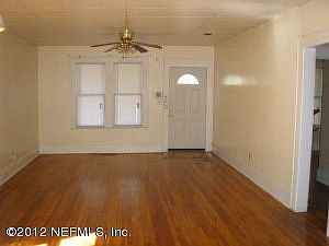 4th image of 484 W 61st St