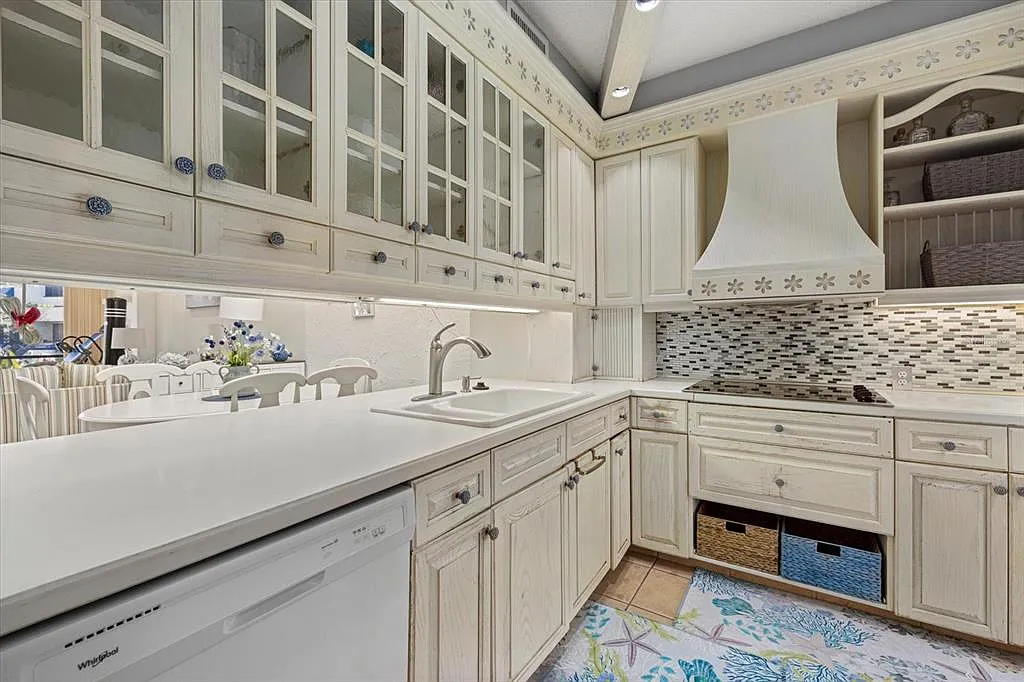 2 bed, 2.5 bath, 1626 sqft, $3,500 — Photo 4