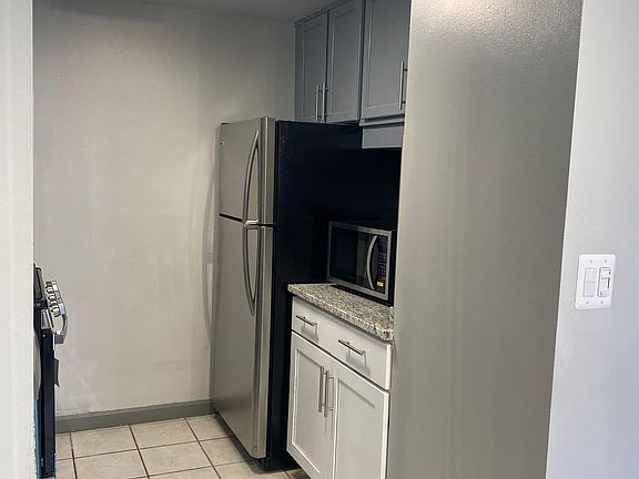 4th image of 98 Wells St #1016