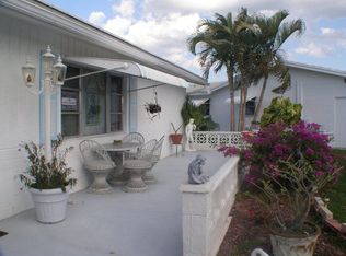 1217 SW 22nd Ave, Boynton Beach, FL 33426