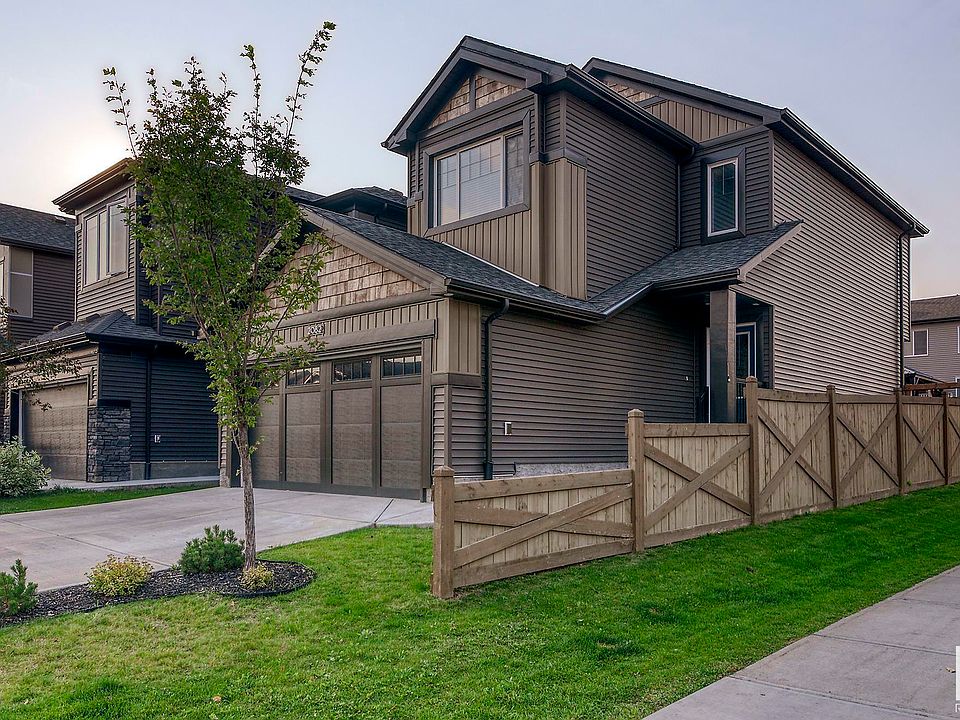 1st image of 2082 Graydon Hill Cres SW