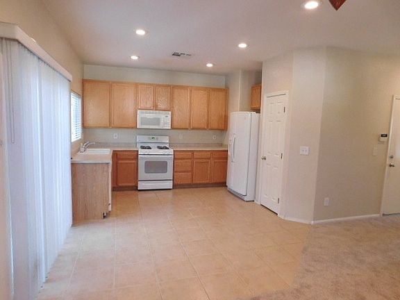 2nd image of 10601 Golden Aspen Ct