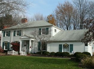 3879 Savoy Dr, Fairview Park, OH 44126