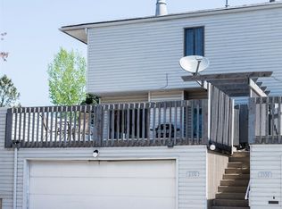 2110 Sky Line Dr, Waterloo, IA 50701