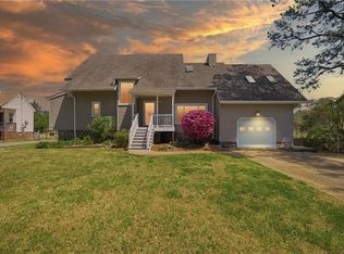 20B Freeman Dr, Poquoson, VA 23662