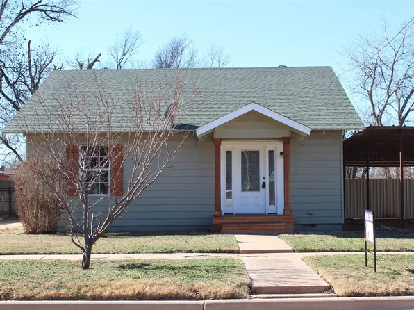 231 N 5th Ave, Munday, TX 76371