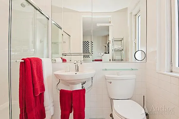Rented by Anchor Associates | media 12