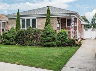 14747 6th Ave, Whitestone, NY 11357