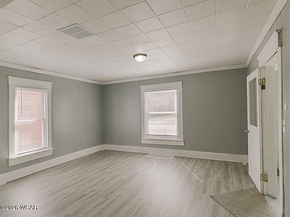 5th image of 311 Calumet Ave