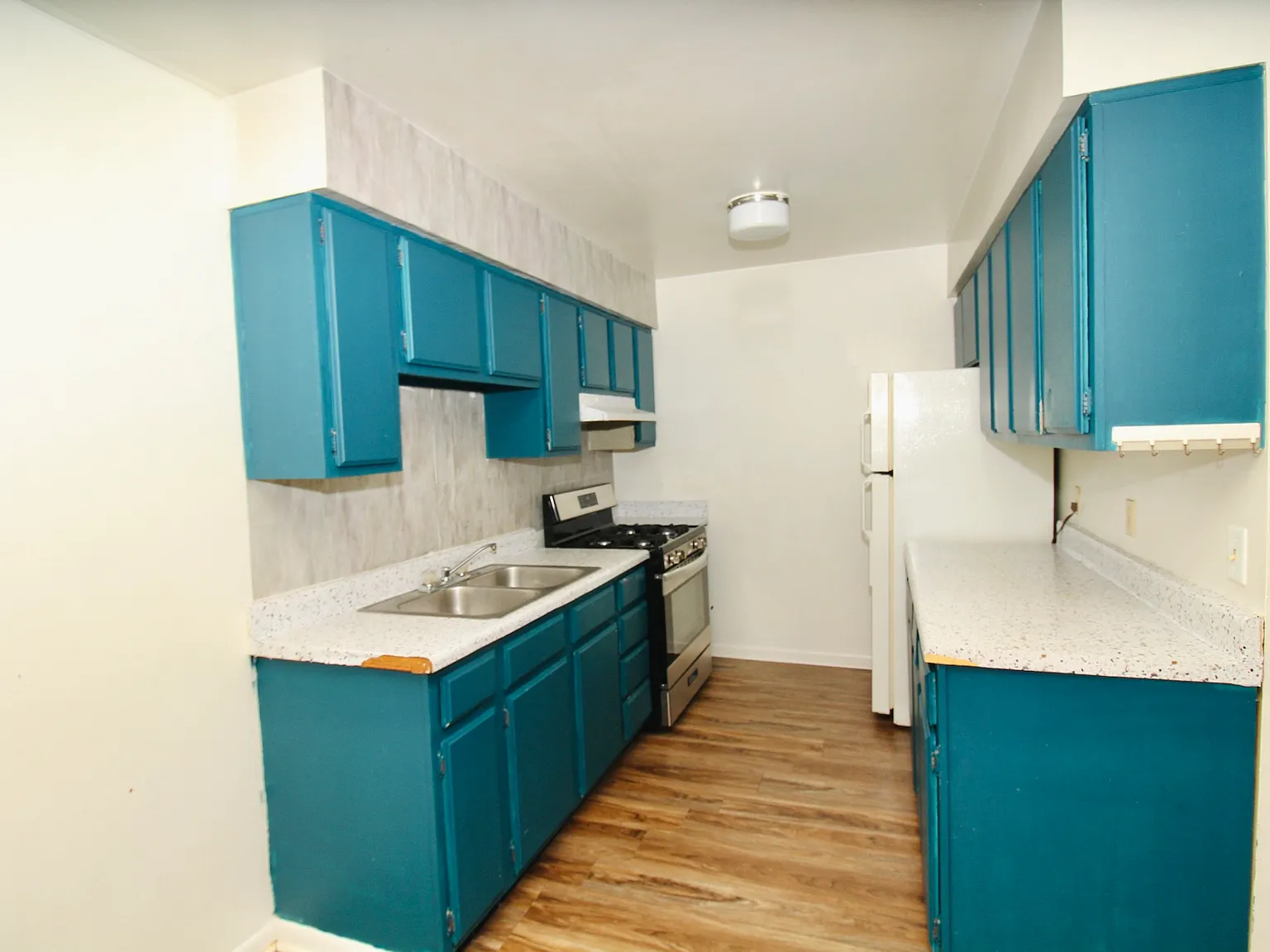 2 bed, 800 sqft, $750 — Photo 4