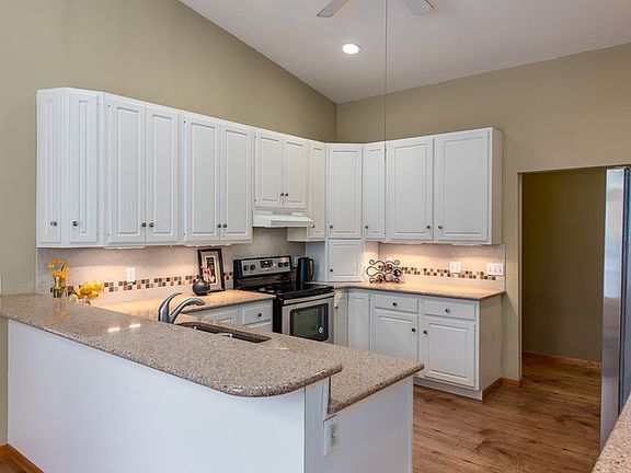 4th image of 3921 E Tupelo Dr