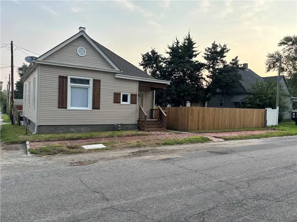 2215 Lafayette St, Saint Joseph, MO 64507