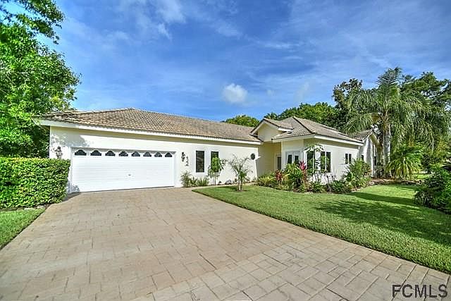 1st image of 422 Harbour Town Ln