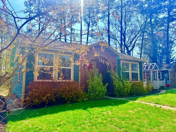 6183 Wallops Dr, Horntown, VA 23395