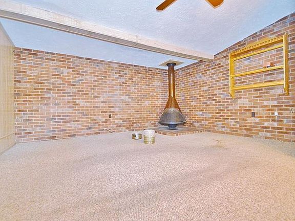 4th image of 4916 Murray Hill Dr