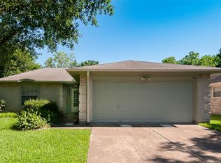 2530 Northern Dr, League City, TX 77573