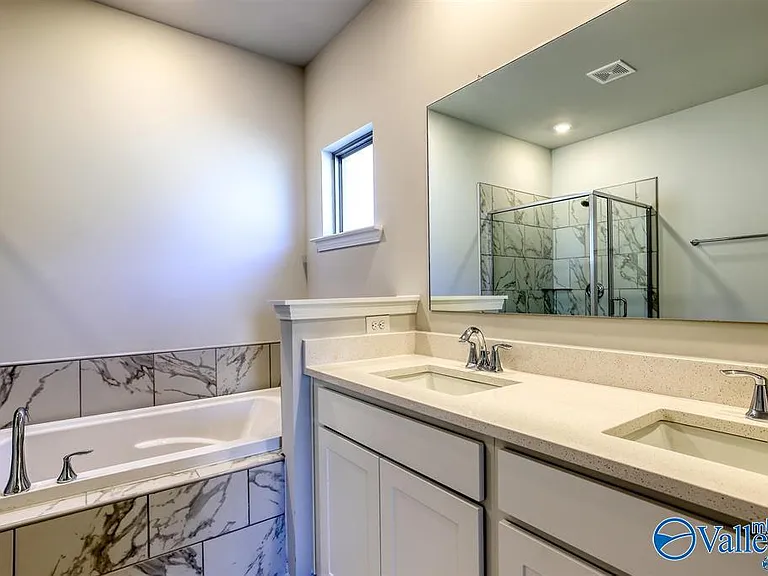 115 Willow Rose Ln — Photo 2